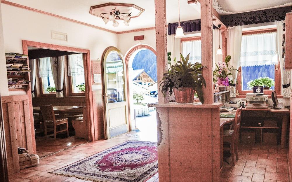 Hotel Garni Sant'Antonio Con Spa Madonna Εξωτερικό φωτογραφία