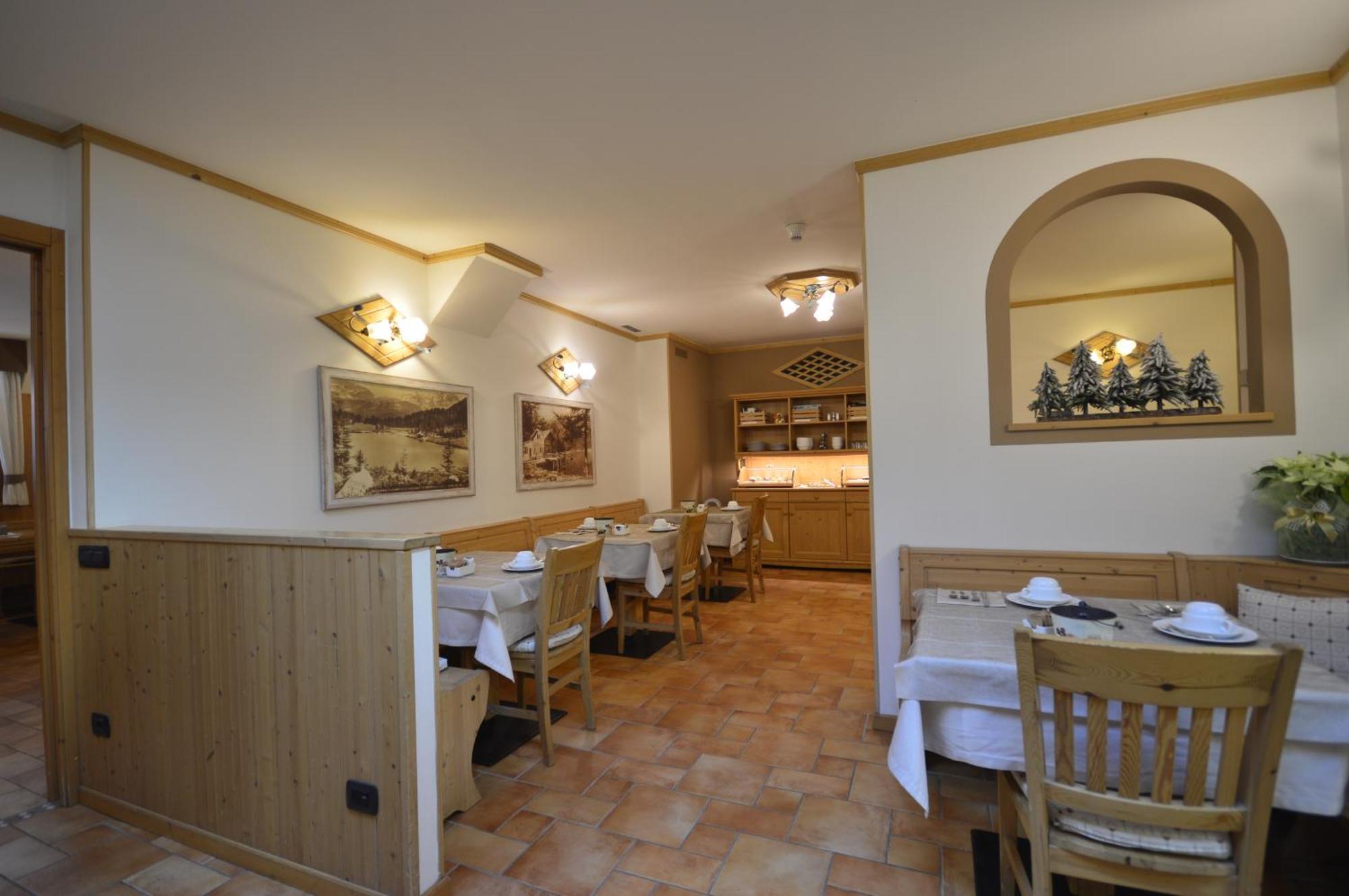 Hotel Garni Sant'Antonio Con Spa Madonna Εξωτερικό φωτογραφία