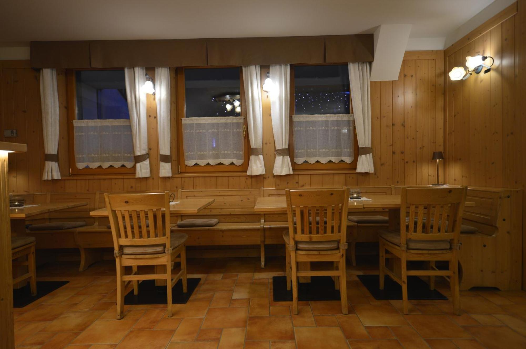 Hotel Garni Sant'Antonio Con Spa Madonna Εξωτερικό φωτογραφία