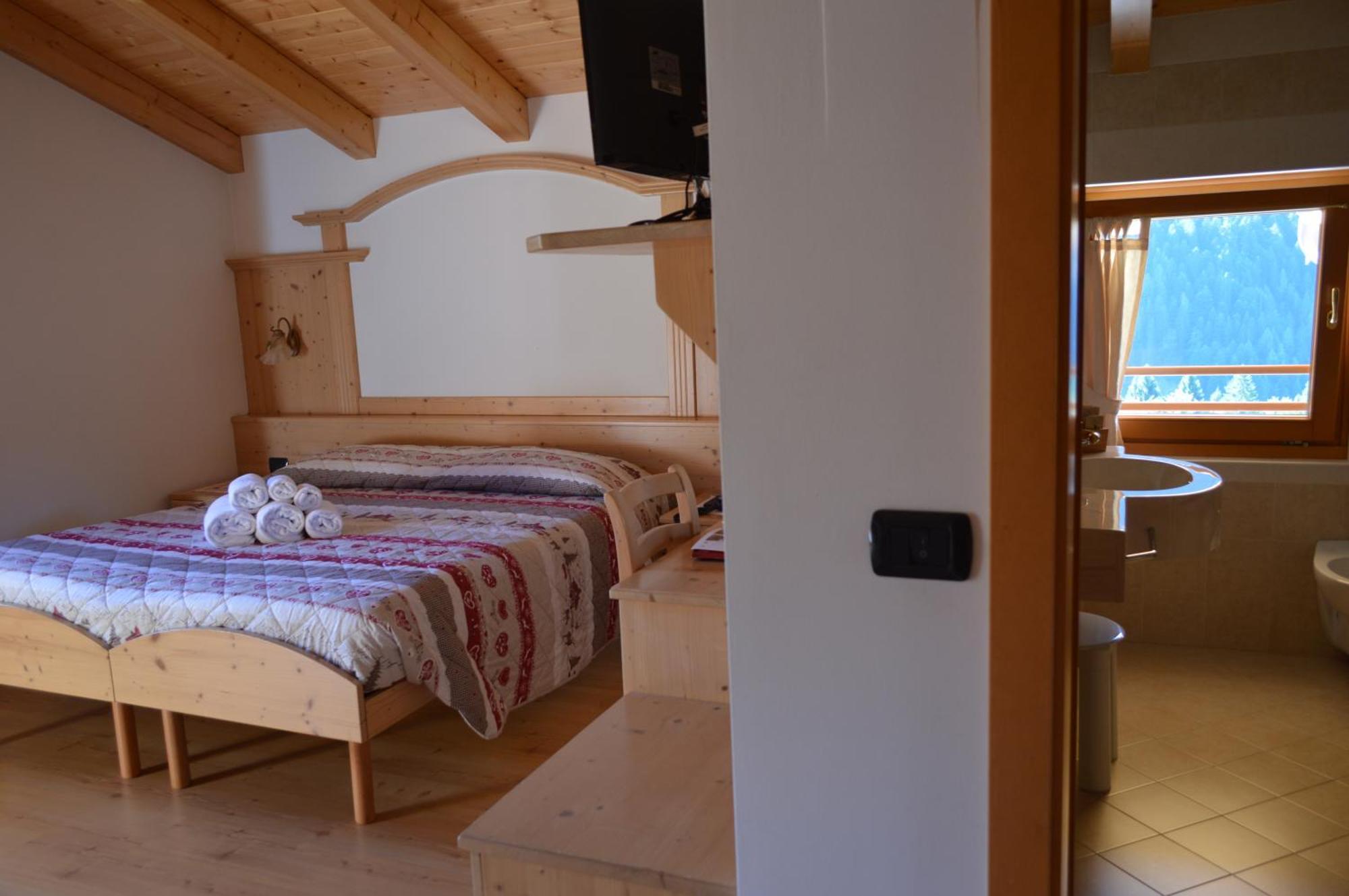 Hotel Garni Sant'Antonio Con Spa Madonna Εξωτερικό φωτογραφία